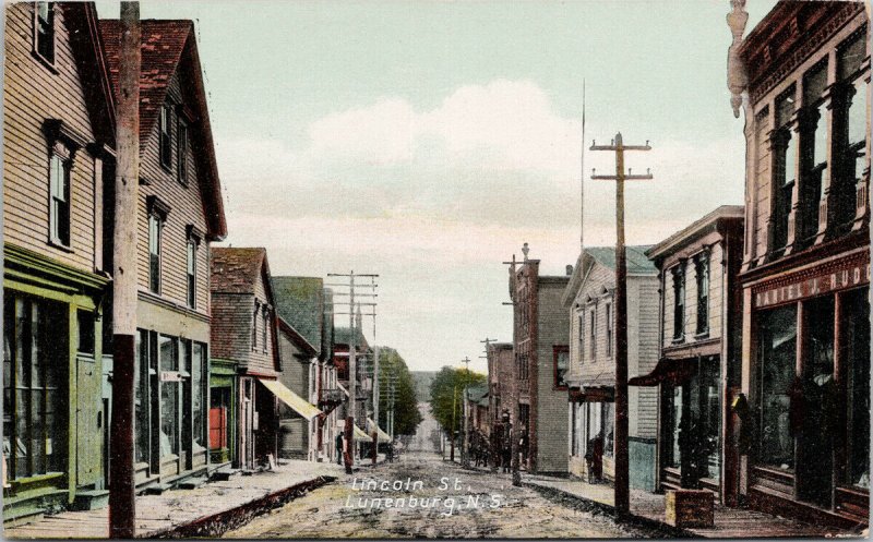 Lincoln Street Lunenburg NS Nova Scotia Unused Postcard F80