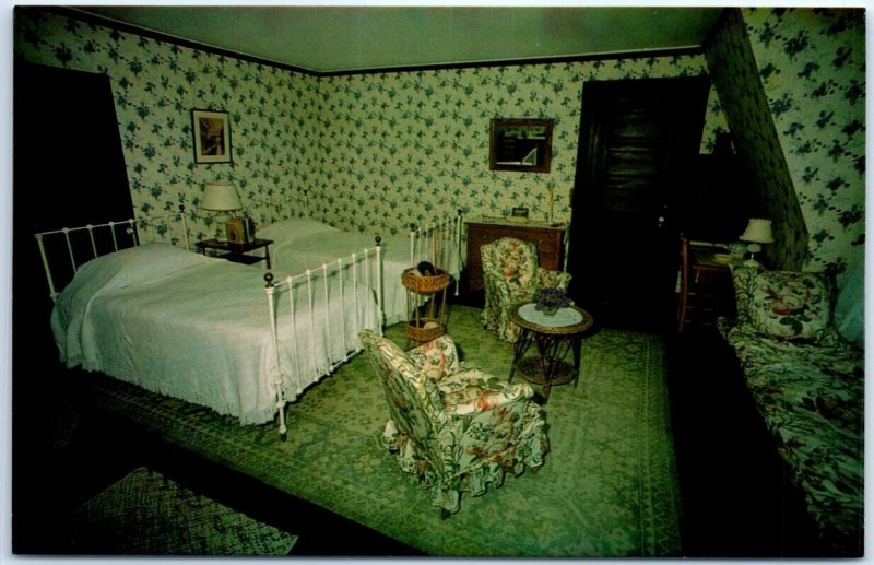 Postcard - Eleanor's Bedroom, Roosevelt Cottage - Welshpool, Canada 