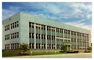 Postcard COURT HOUSE SCENE Davenport Iowa IA AQ0163