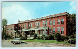 HILLSBORO, Illinois IL ~ Roadside HOTEL HILLSBORO Red Rooster Inn 1960s Postcard