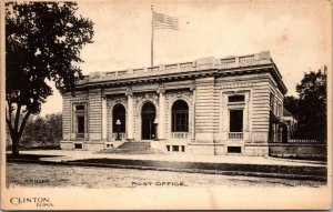 Postcard United States Post Office Building in Clinton, Iowa