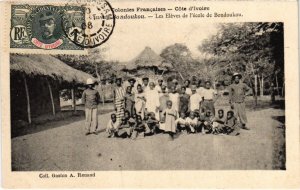 PC A TRAVERS DE BONDOUKOU ELEVES DE L'ECOLE ETHNIC TYPES COTE D'IVOIRE (a35690)