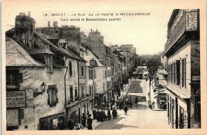 c1910 Brest La Rue De La Porte A Recouvrance Main Street Postcard 13-54