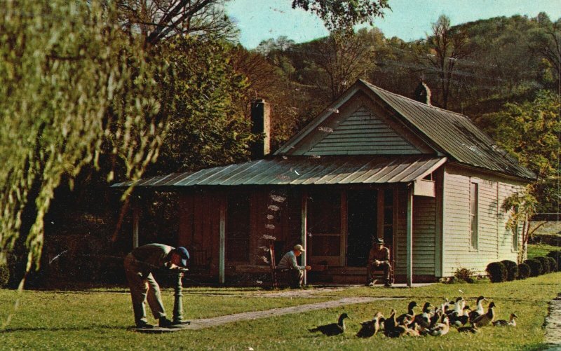 Vintage Postcard Jack Daniel And Lem Motlow Old Office Lynchburg Tennessee TN