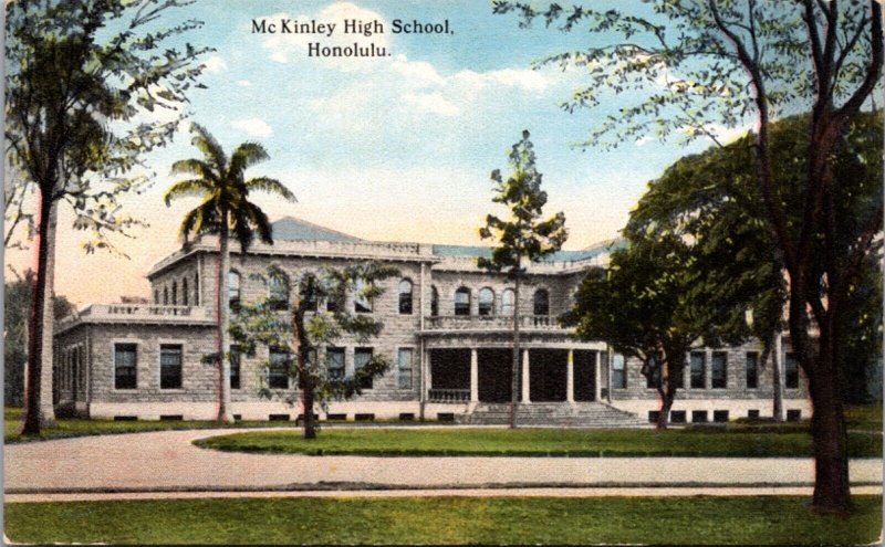 Postcard McKinley High School in Honolulu, Hawaii