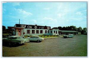 c1960 OK Motel Restaurant Dining Room Classic Cars Parking Houston TX Postcard