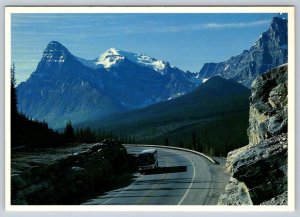 Bus, Mt. Chephren, Jasper-Banff Highway, Jasper National Park AB Postcard, NOS