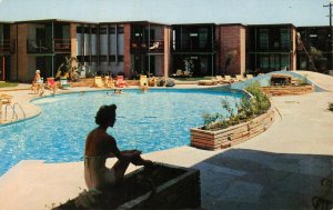 Galveston, Texas JACK TAR HOTEL Swimming Pool Roadside 1950s Vintage Postcard