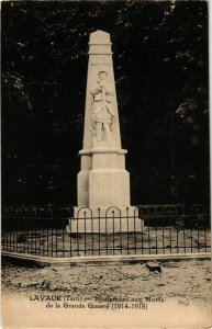 CPA Lavaur Monument aux Morts FRANCE (1016381)