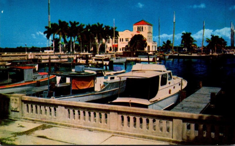 Florida Bradenton Yacht BasinAt Memorial Pier