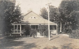 J15/ Milwaukee Wisconsin RPPC Postcard c1910 Home Residence Yard 155