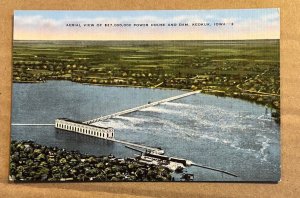 UNUSED LINEN POSTCARD - AIR VIEW KEOKUK DAM AND TOP OF POWER HOUSE, KEOKUK, IOWA