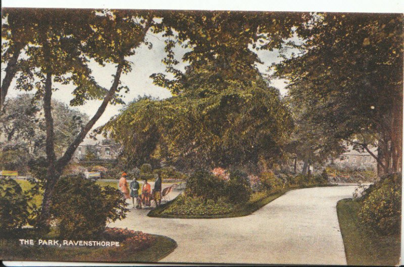 Northamptonshire Postcard - The Park - Ravensthorpe - Ref 18693A