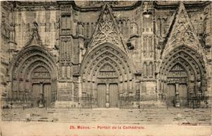 CPA MEAUX - Portrail de la Cathedrale (249816)