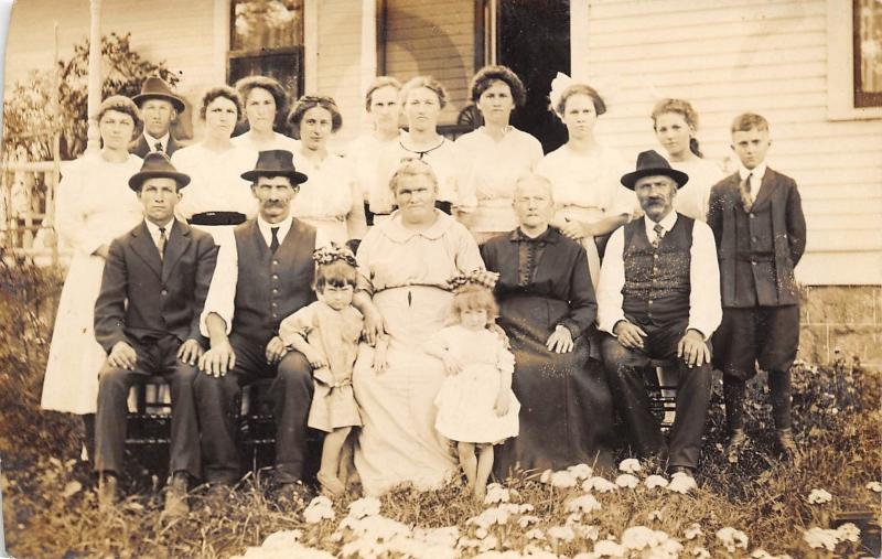 1910s RPPC Real Photo Postcard Family Portrait Men Women Children