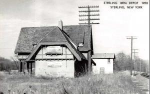 Sterling New York 1950 Sterling Mtn train depot real photo pc Z28506