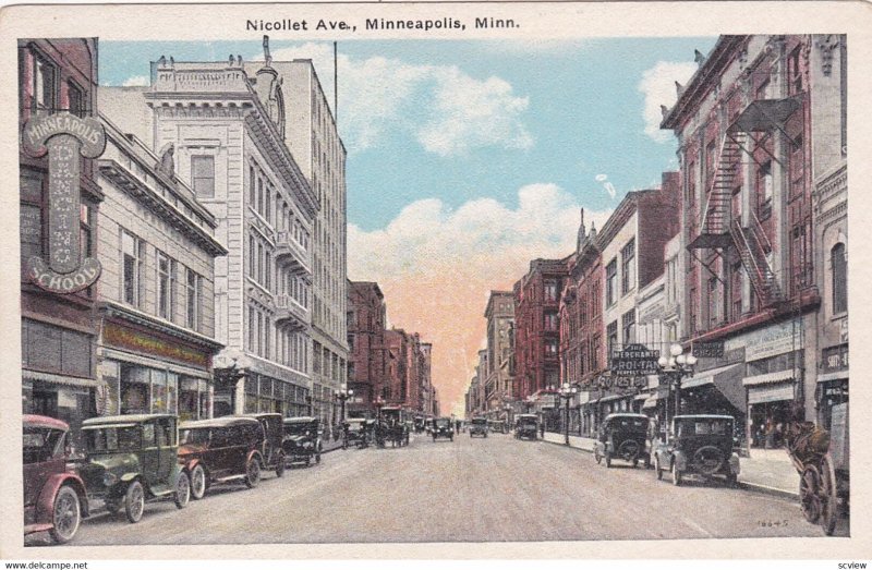 MINNEAPOLIS , Minnesota , 00-10s ; Nicollet Avenue