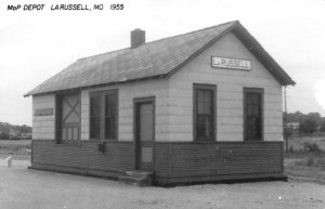 La Russell Missouri MoP Depot Train Station Real Photo Vintage Postcard AA61389