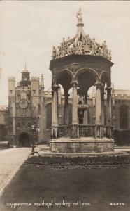 Cambridge fountain Trinity College