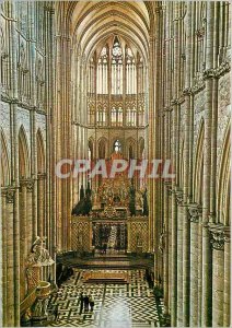 Modern Postcard Amiens Interior of the Cathedral