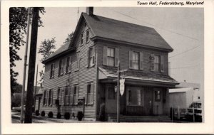 USA Town Hall Federalsburg Maryland Vintage Postcard C032