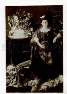 264969 RUSSIA PETERSBURG Rich Lady TIGER Skin OLD REAL PHOTO