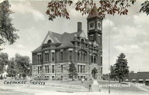 RPPC Postcard; Cherokee County Court House, Cherokee IA, LL Cook C539