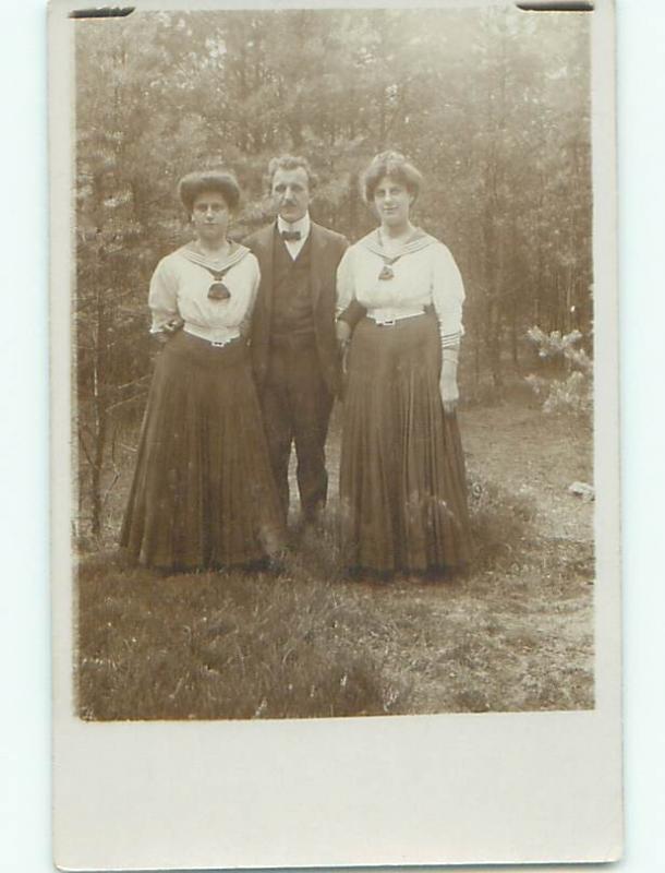 Old rppc GROUP OF PEOPLE Great Postcard AB1543