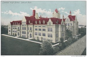 DETROIT, Michigan, 1900-1910's; Central High School