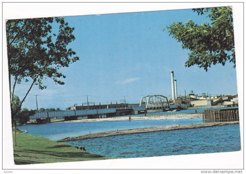 International Bridge, Rainy River, International Falls, Minnesota, Fort Franc...