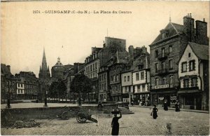 CPA GUINGAMP - La Place du Centre (994060)