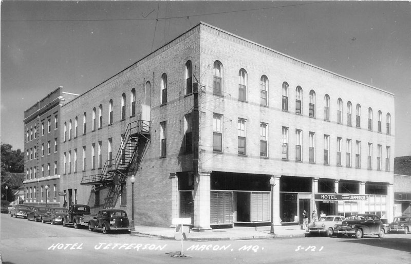 J39/ Macon Missouri RPPC Postcard c1940s Hotel Jefferson  29