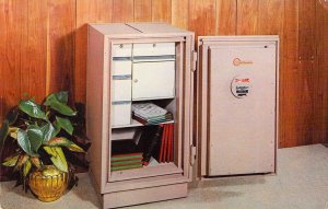 Mosler Two Tone Safes and Files,  Company Adv, Cedar Rapids, Iowa, Old Post Card