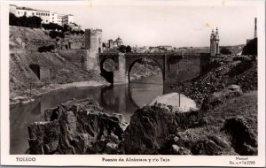 Spain Toledo Puente de Alcantara y Rio Tajo Vintage RPPC C186