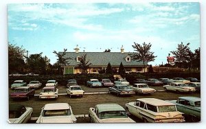 EAST DUNDEE, IL Illinois ~ Roadside DUNDEE COUNTRY HOUSE c1960s   Postcard