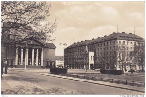 RP; Konig-Heinrich Platz mit Oper und Duisburger Hof, Duisburg am Rhein, Nort...