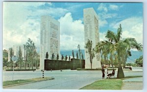 Monumento Los Proceres CARACAS Venezuela Postcard