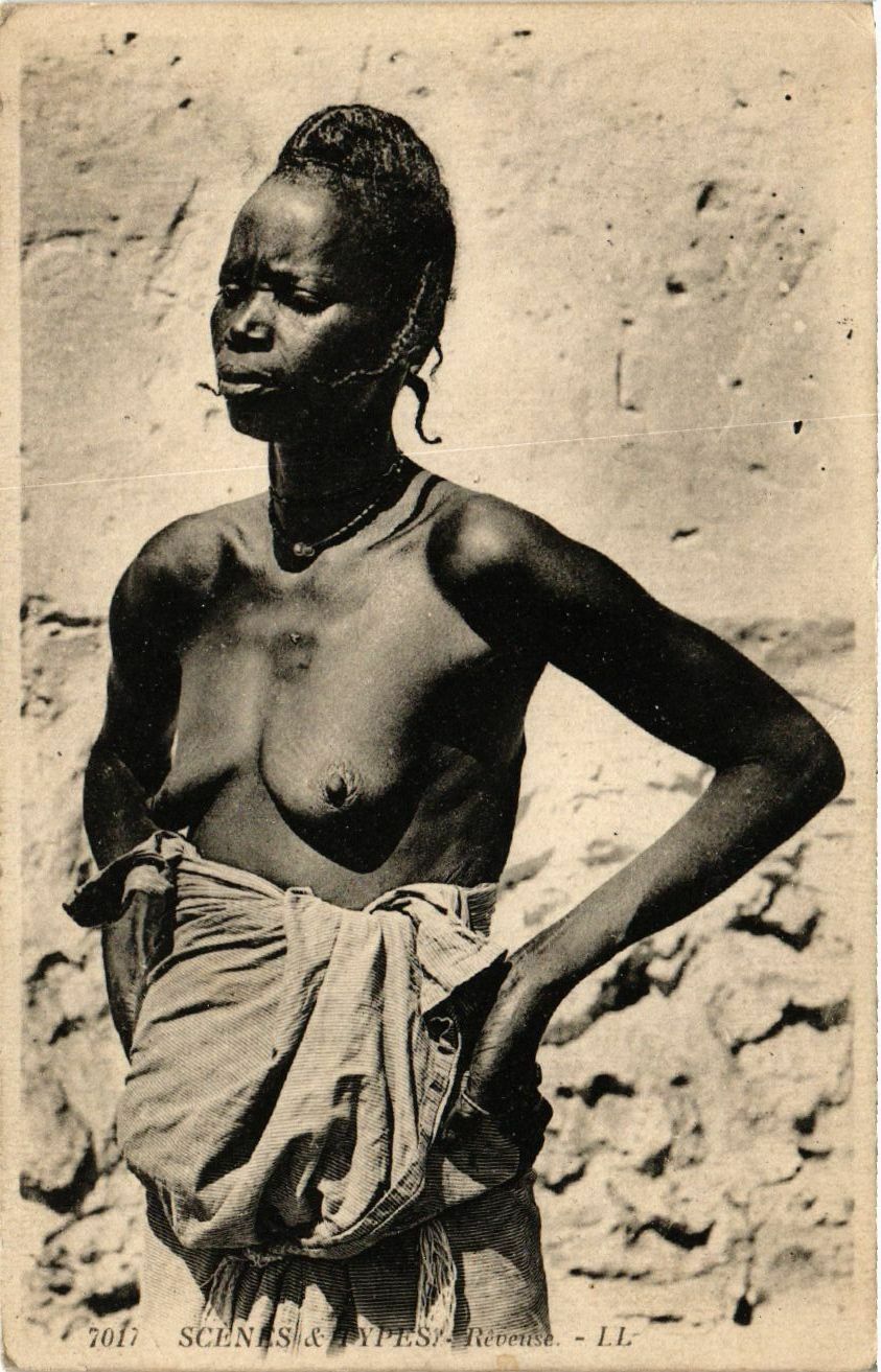 PC CPA Ethnic Nude Native Mandibu Type Young Females Vintage Postcard  (B634)  Europe - France - Provence-Alpes-Cote d'Azur - Alpes Maritimes  [06] - N / HipPostcard