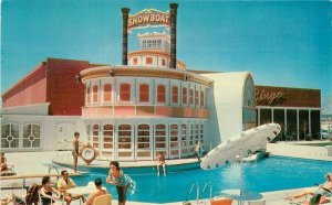 Las Vegas Nevada 1950s Showboat resort Hotel Swimming Pool Postcard 20-6543