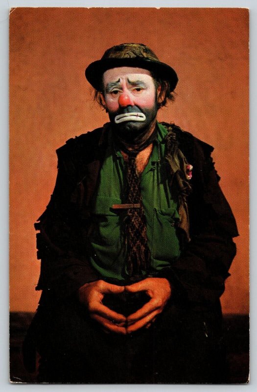 Postcard Emmett Kelly as Weary Willie - World Famous Clown