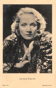 RPPC GERMANY ACTOR MARLENE DIETRICH REAL PHOTO POSTCARD (c. 1930s)