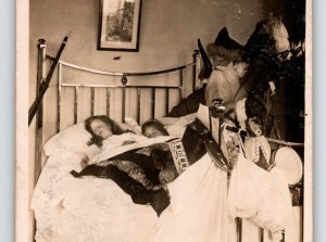 Santa Claus Real Photo Postcard RPPC Children In Bed  1906 Robert McCram 357
