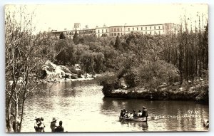 1920s MEXICO CITY CHAPULTEPEC PARK ROWBOATS LEISURE TIME RPPC POSTCARD P1630