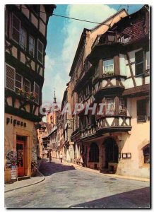 Modern Postcard Colmar (Haut Rhin) The Merchants Street