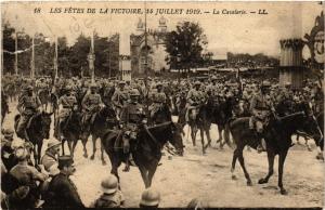 CPA PARIS Les fetes de la Victoire. La Cavalerie (562882)