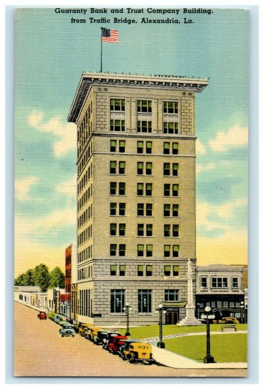 c1940's Guaranty Bank And Trust Company Building Cars Alexandria LA Postcard 