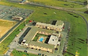 MOORESTOWN, NJ New Jersey HOLIDAY INN~Aerial View BURLINGTON CO  Chrome Postcard