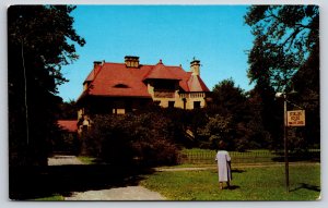 Stratford Connecticut~Sterling House Community Center~Vintage Postcard