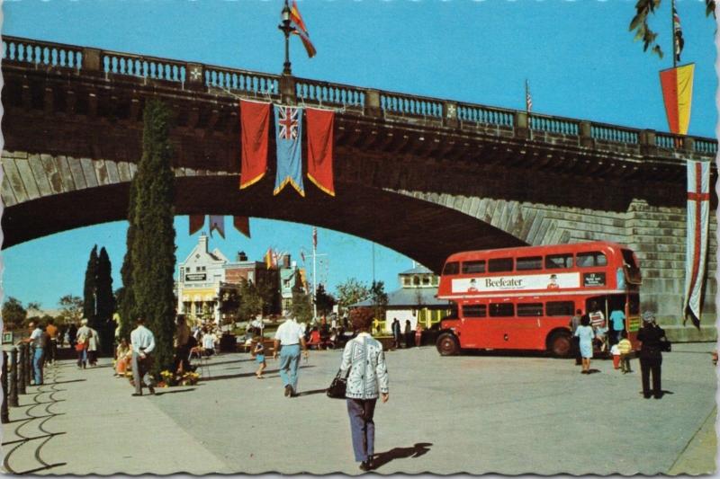 London Bridge Lake Havesu Arizona AZ Double-Decker Bus Vintage Postcard D35