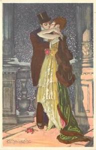 MAUZAN-ROMANTIC COUPLE KISSING-FUR COAT-FASHION-K40809